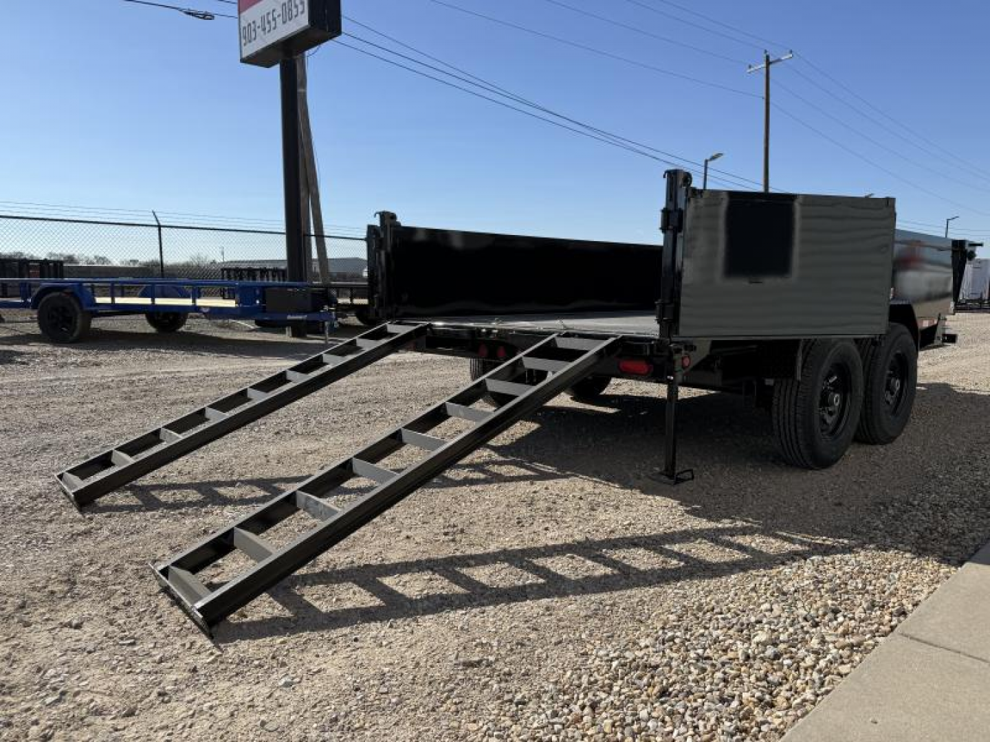 New 2026 PJ 83"x14' BP Tandem Axle Dump w/ 24" Sides – D7
