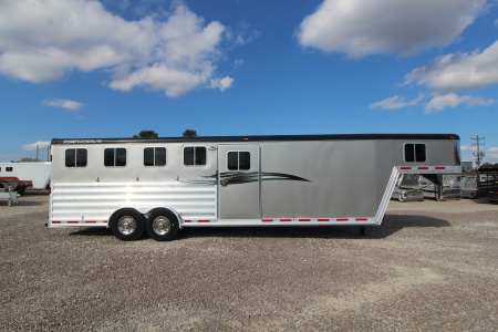 Used 2008 Featherlite Trailers 8541-4H Horse Trailer