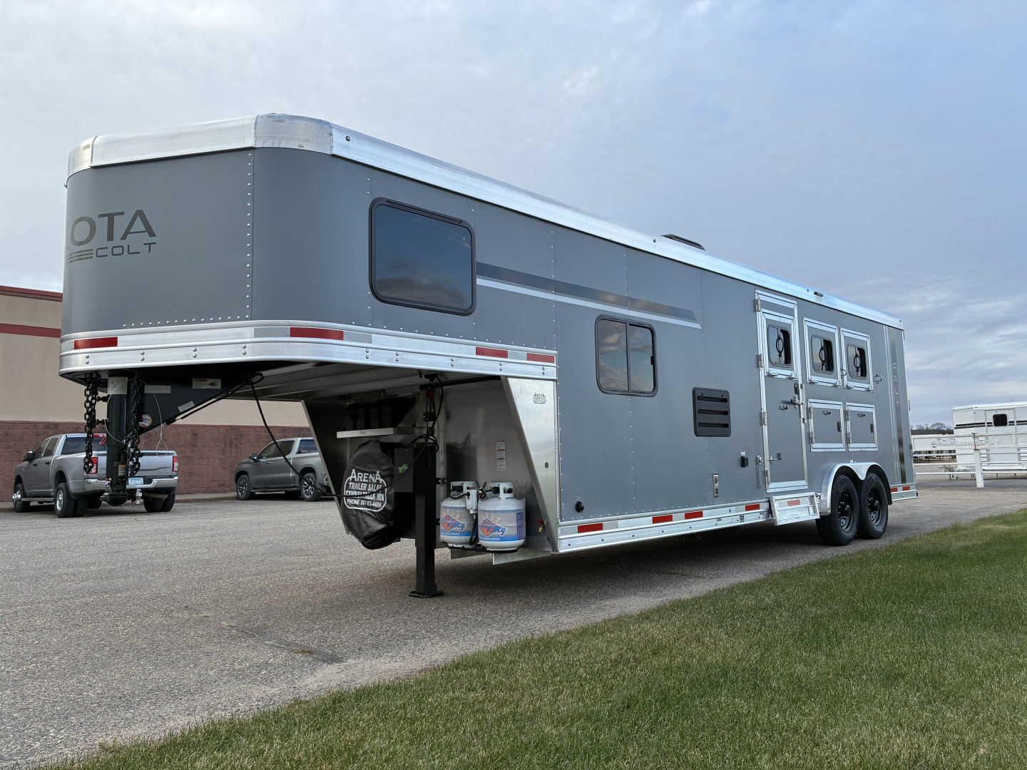 New 2026 Lakota 3H 9' LQ Horse Trailer
