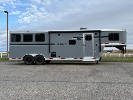 New 2026 Lakota 3H 9' LQ Horse Trailer