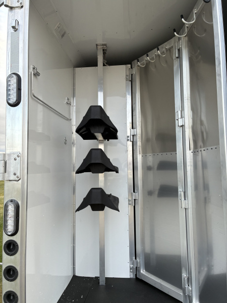 New 2026 Lakota 3H 9' LQ Horse Trailer