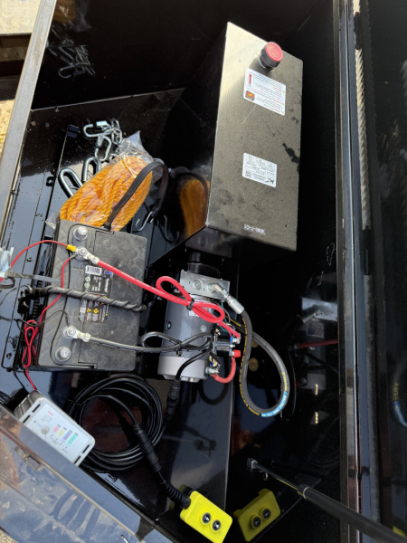 New 2026 Liberty LD14K83x14 Two-Tone Telescopic Hoist Dump Trailer w/ 14 Ply Tire Upg.