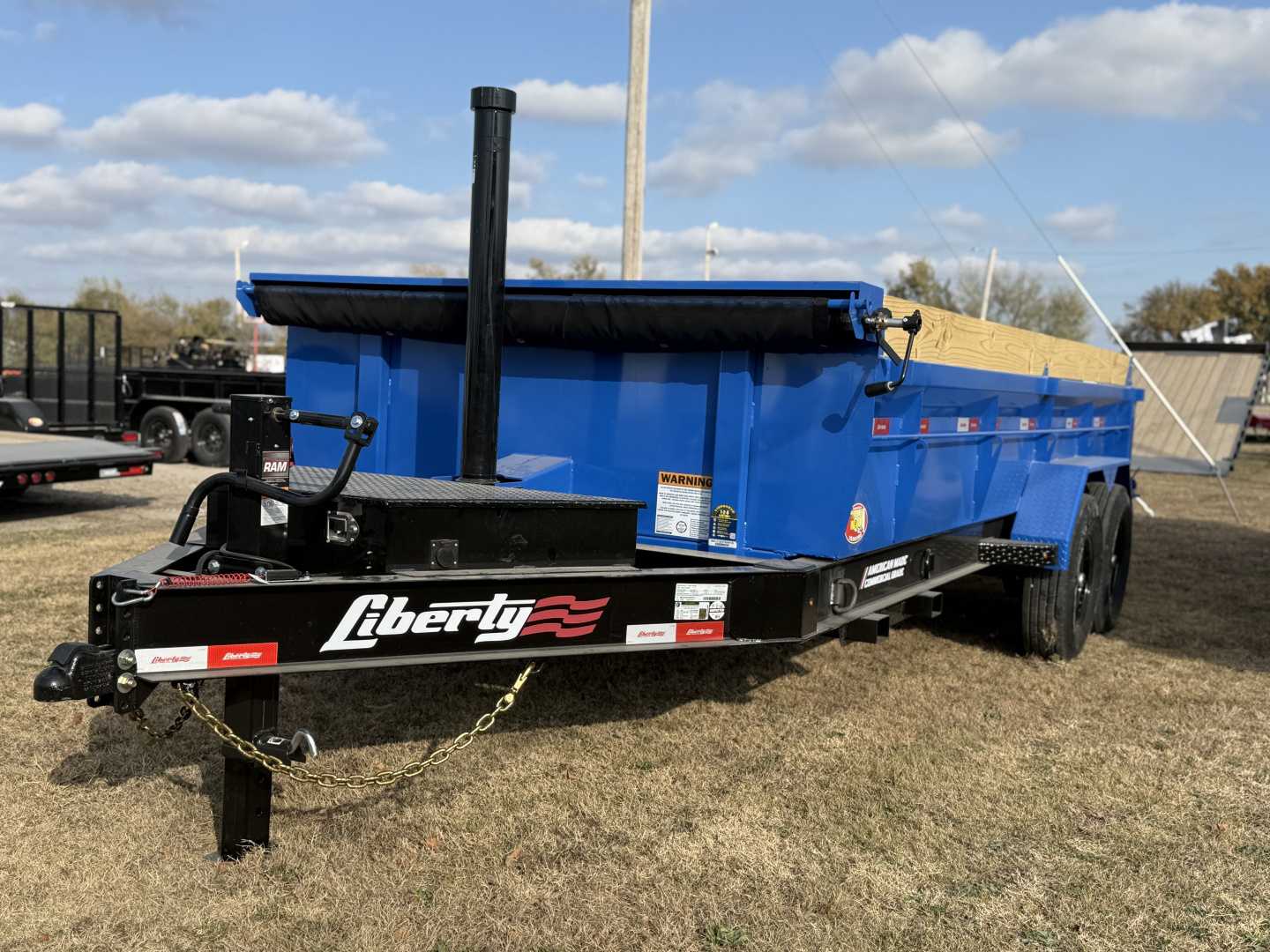 New 2026 Liberty LD14K83x16 Two-Tone Telescopic Hoist Dump Trailer w/ 14 Ply Tire Upg.