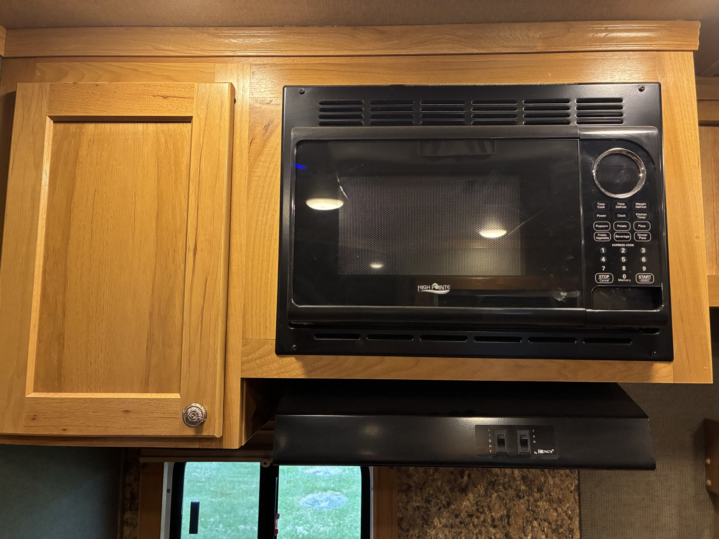 Used 2020 SMC 2H 9' LQ Horse Trailer