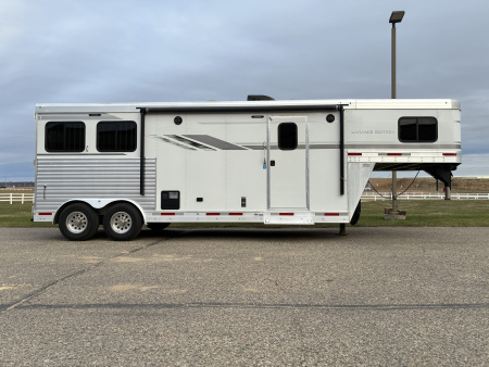 Used 2020 SMC 2H 9' LQ Horse Trailer