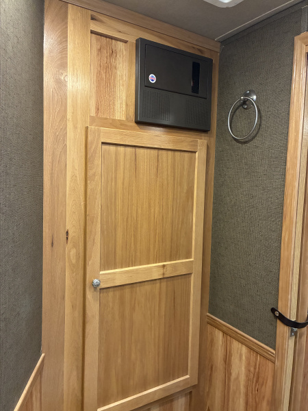 Used 2020 SMC 2H 9' LQ Horse Trailer