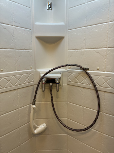 Used 2020 SMC 2H 9' LQ Horse Trailer