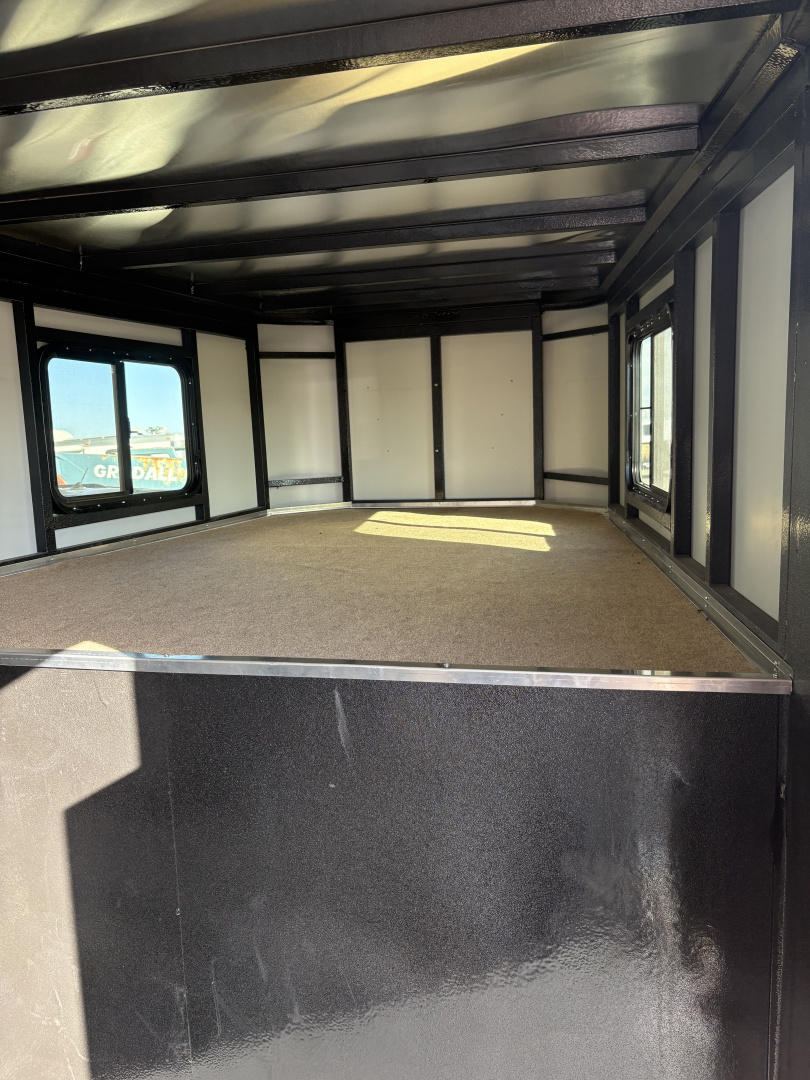 New 2025 Rover Trailers TETON GOOSENECK 3 Horse Trailer