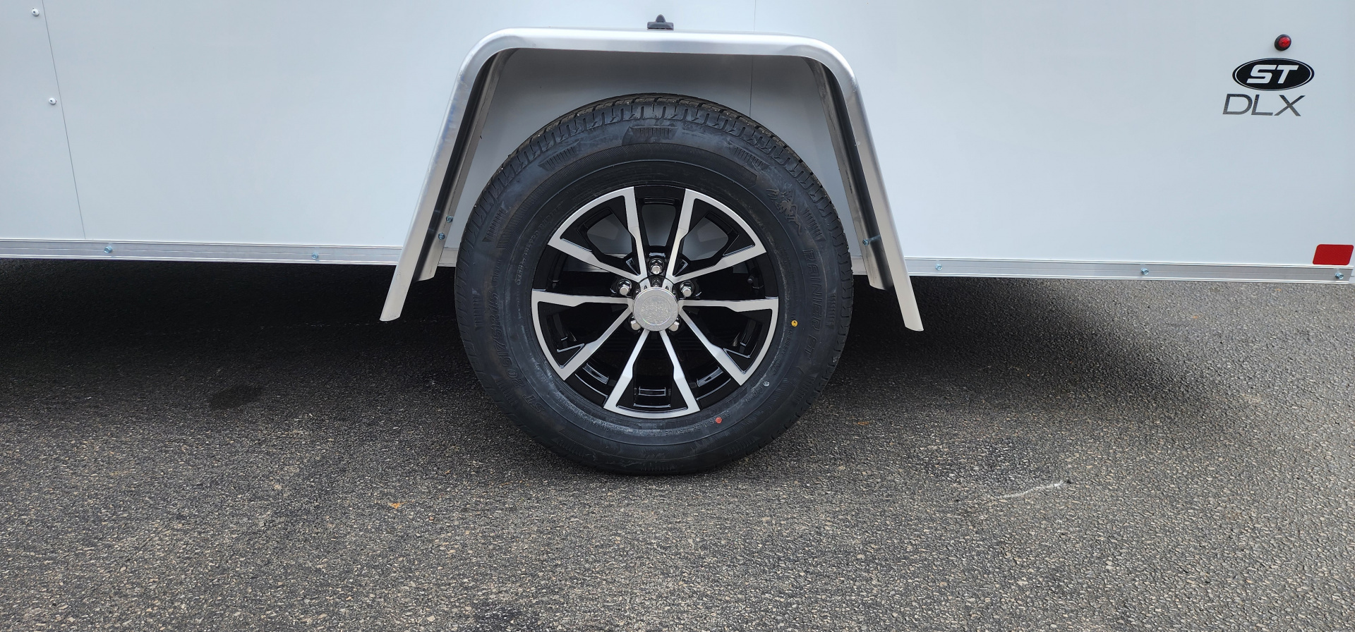 New SALE**6 x 12 Look ST DLX Cargo 3k w/ 4 Ladder Racks