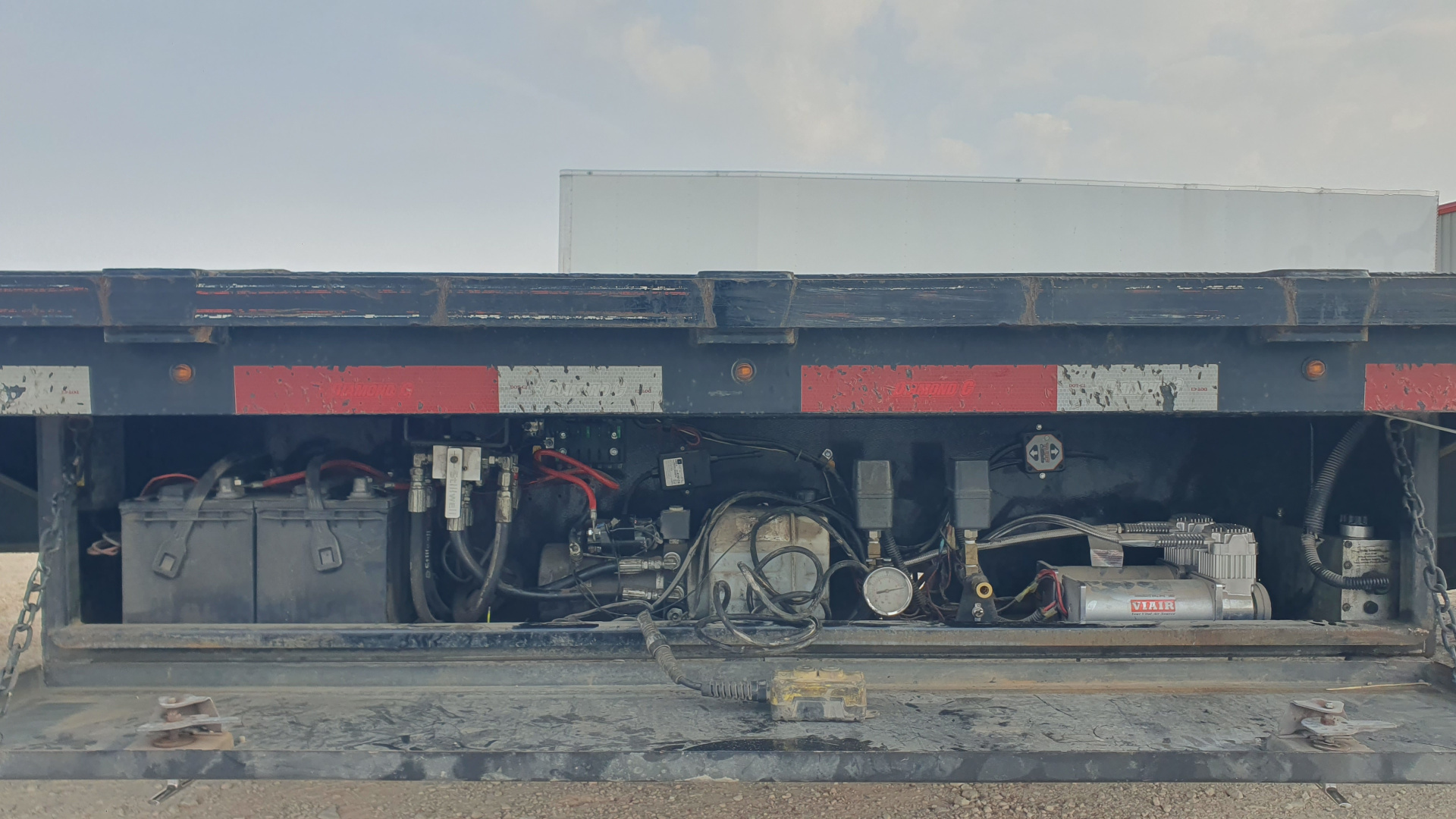 Used 2020 Diamond C 102"x40' GN Flatbed w/ Hyd. Dovetail