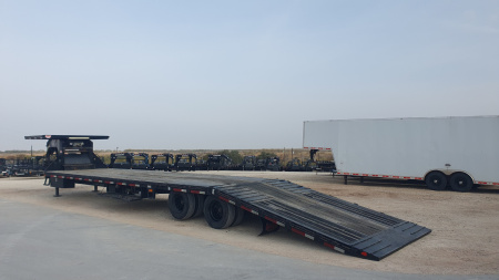 Used 2020 Diamond C 102 x40' GN Flatbed w/ Hyd. Dovetail
