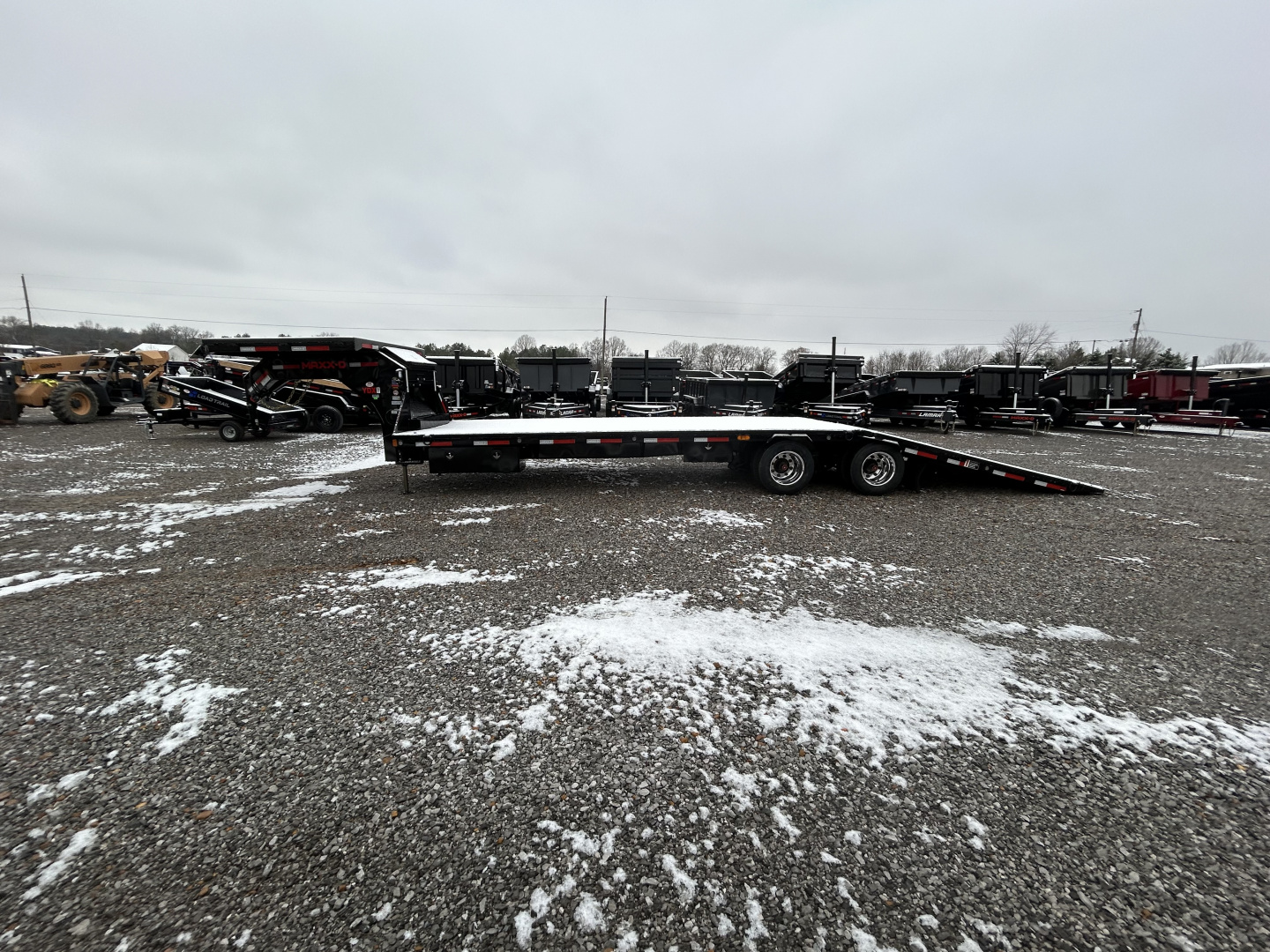 New 2026 MAXXD Gooseneck Trailer | 32' x 102' 30K GVWR