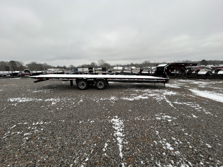 New 2026 MAXXD Gooseneck Trailer | 32' x 102' 30K GVWR