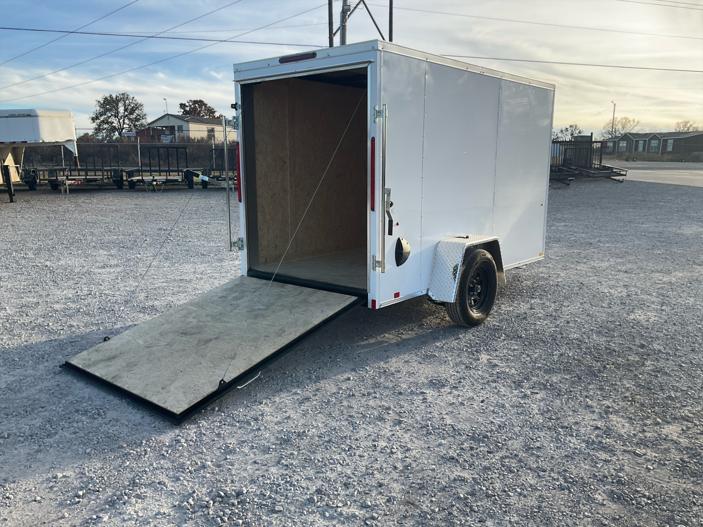 New 2026 Look 5'x10' Enclosed Cargo Trailer - ST DLX
