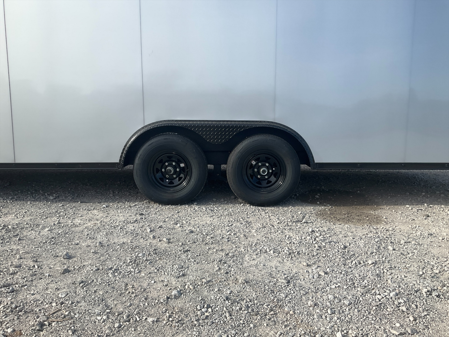 New 2026 Look 8.5x24' Enclosed Cargo Trailer - ST DLX