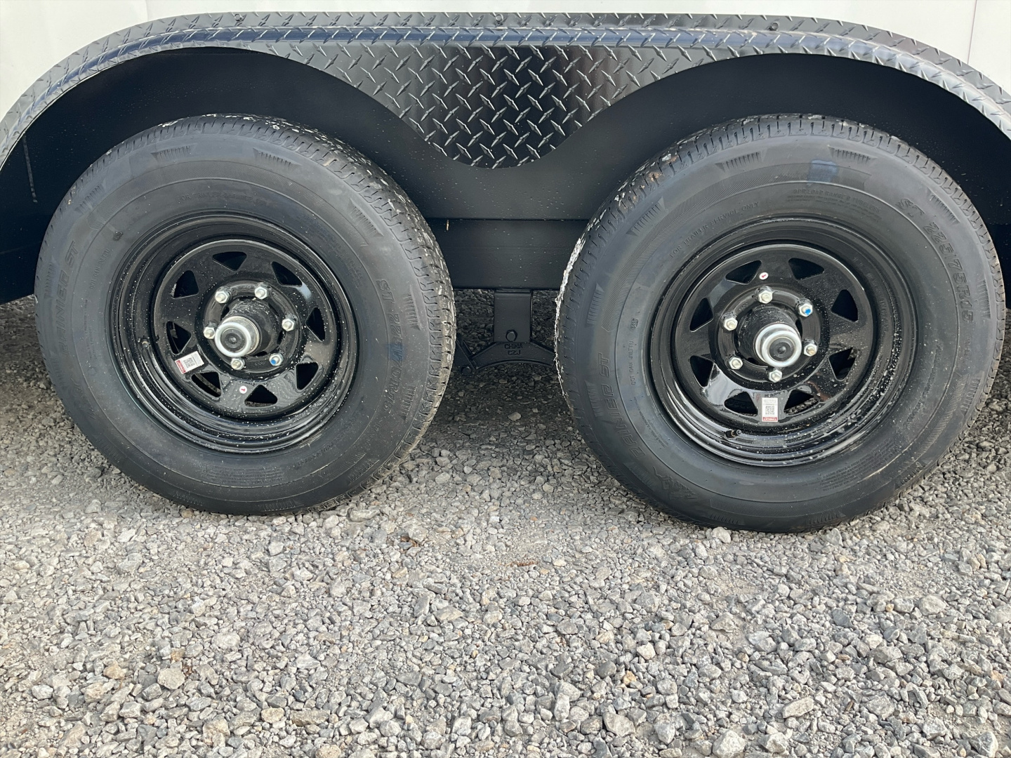 New 2026 Look 8.5x24' Enclosed Cargo Trailer - ST DLX