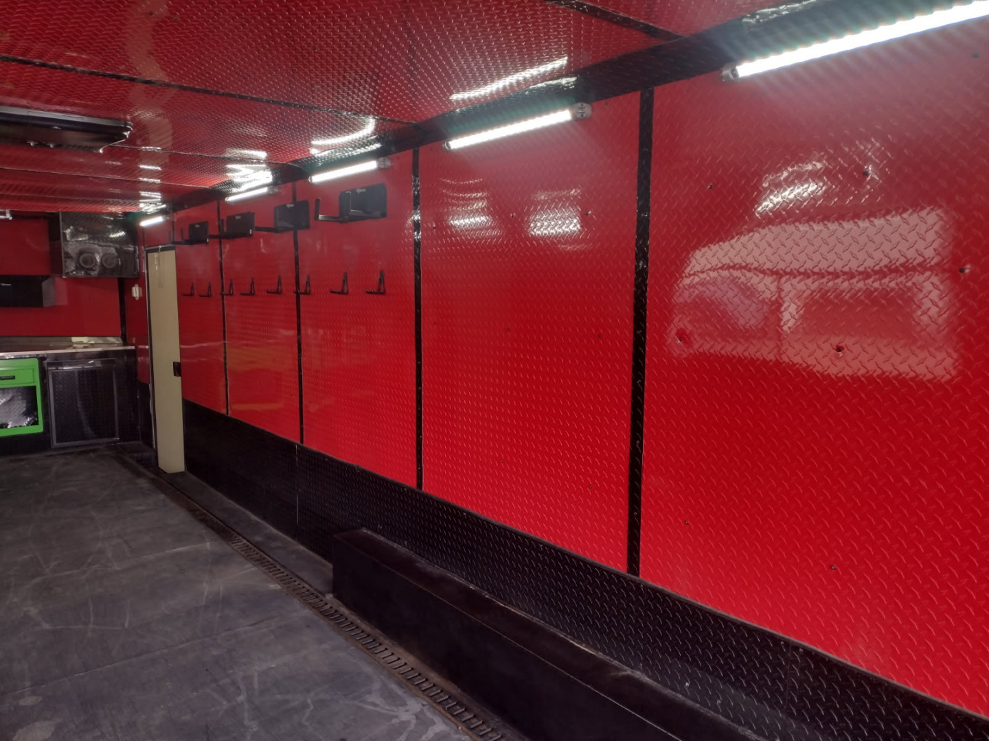 Used 2020 Anvil 36' Enclosed Trailer