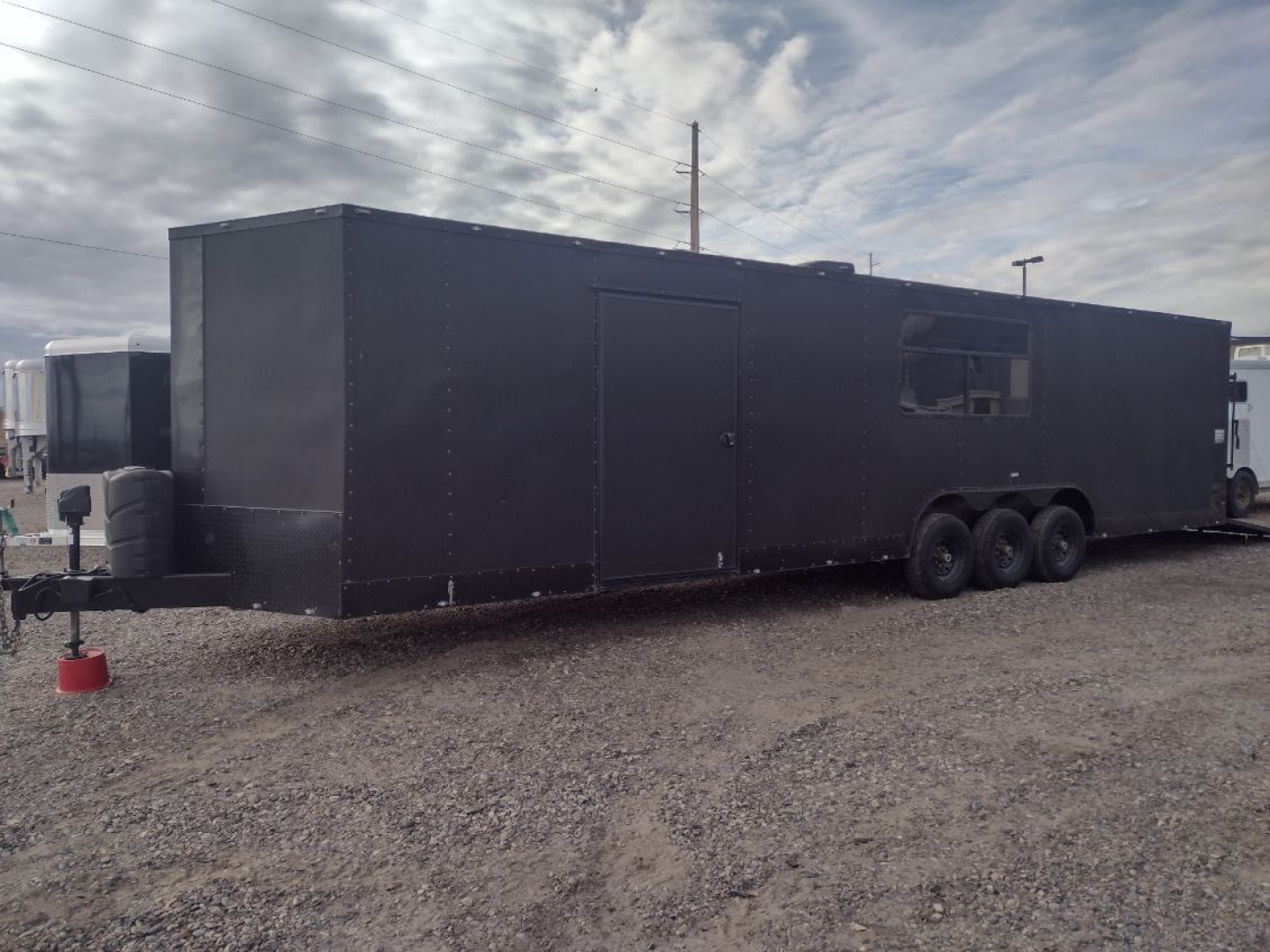 Used 2020 Anvil 36' Enclosed Trailer