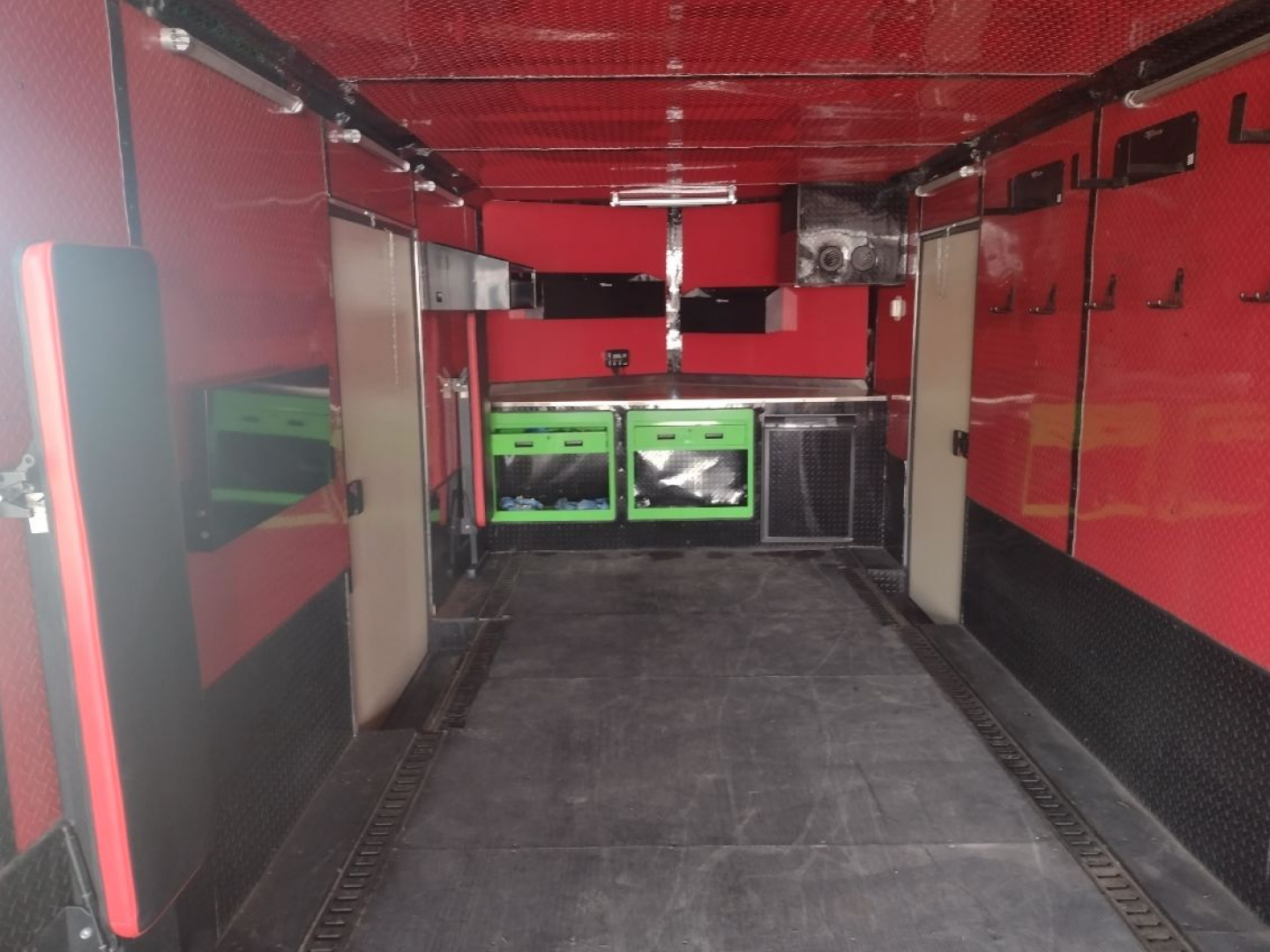 Used 2020 Anvil 36' Enclosed Trailer