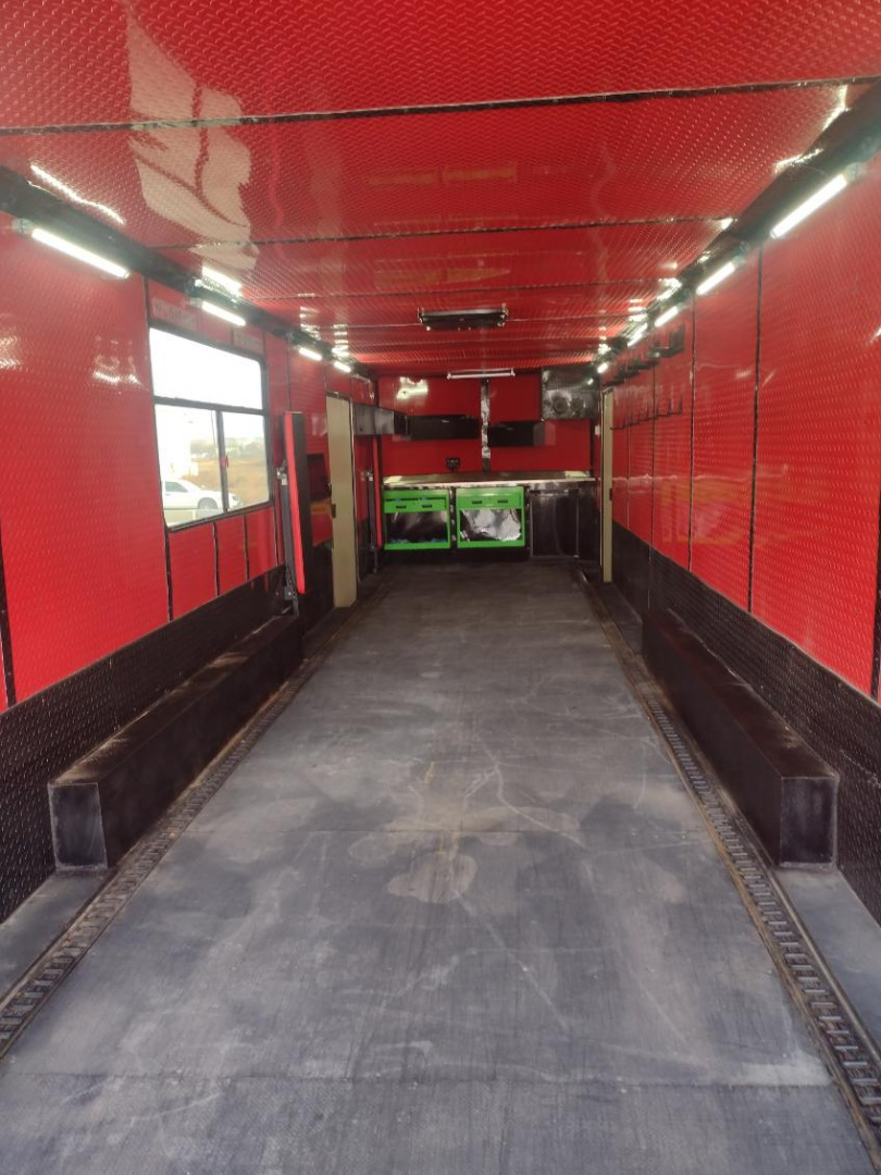 Used 2020 Anvil 36' Enclosed Trailer