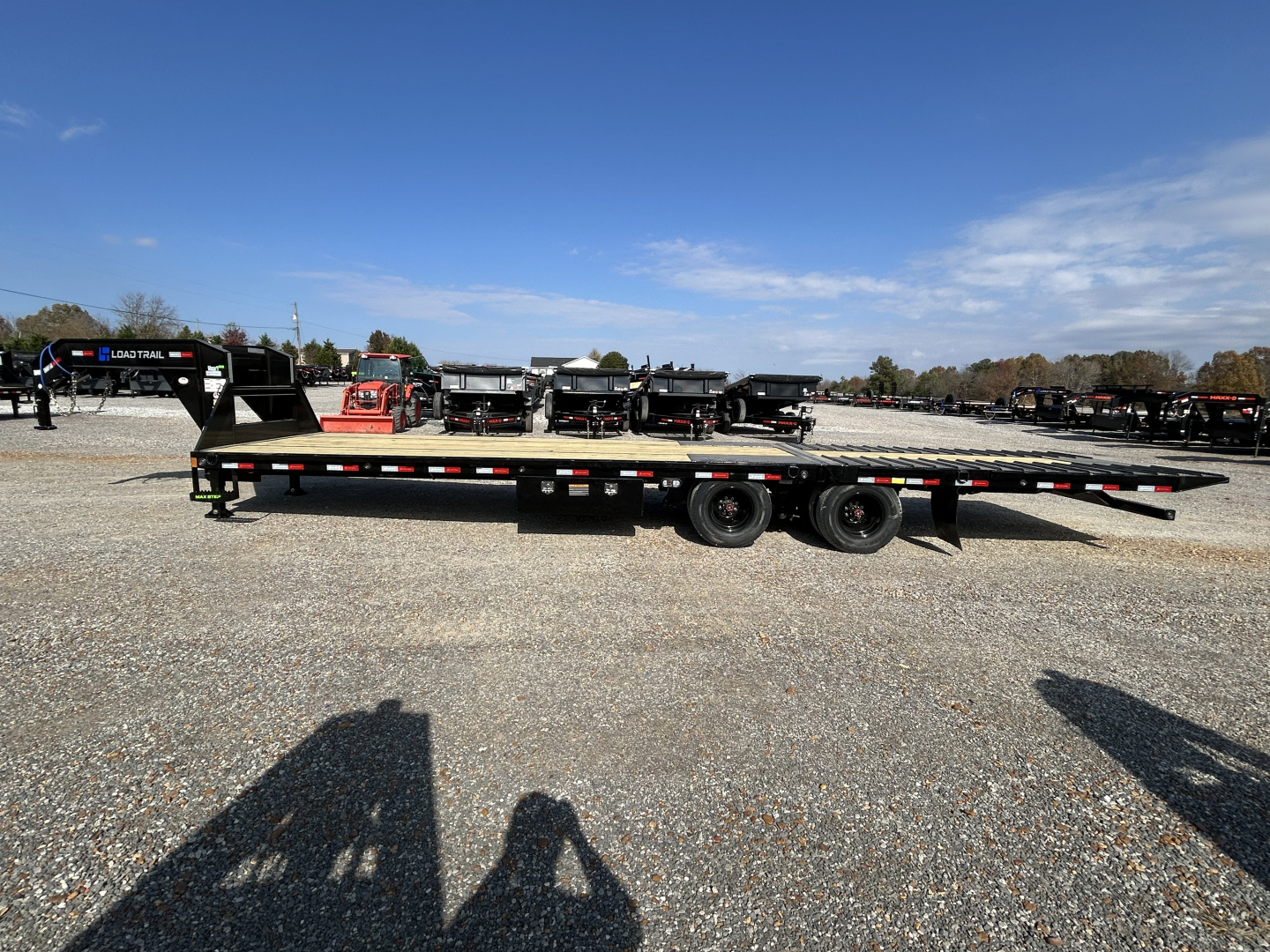 New 2026 Load Trail Hydraulic Dovetail Gooseneck Trailer | 102" x 32' 25.9K GVWR