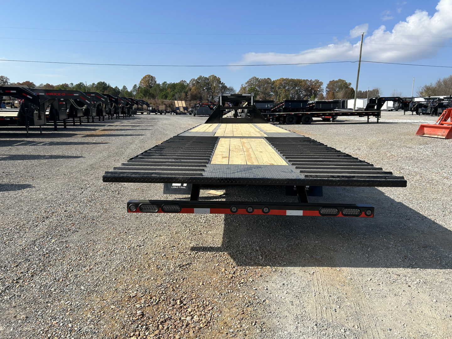 New 2026 Load Trail Hydraulic Dovetail Gooseneck Trailer | 102" x 32' 25.9K GVWR