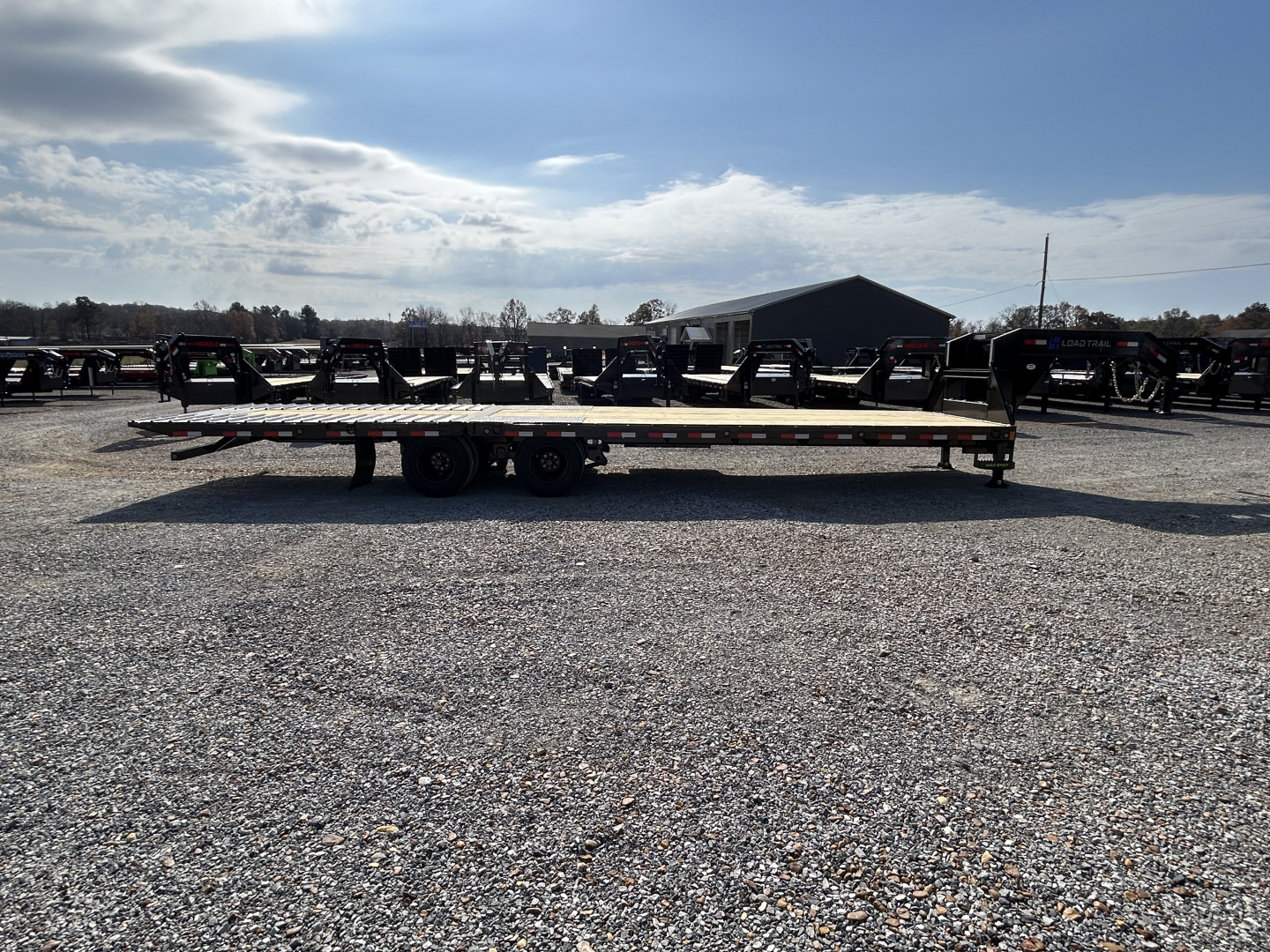 New 2026 Load Trail Hydraulic Dovetail Gooseneck Trailer | 102" x 32' 25.9K GVWR