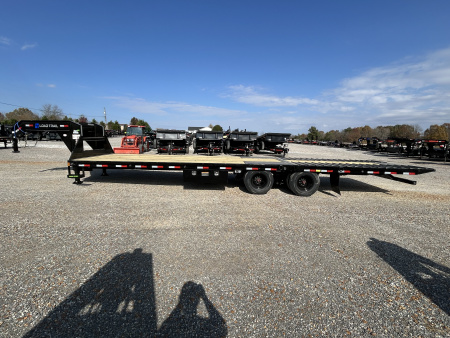 New 2026 Load Trail Hydraulic Dovetail Gooseneck Trailer | 102" x 32' 25.9K GVWR