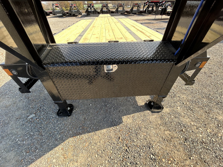 New 2026 Load Trail Hydraulic Dovetail Gooseneck Trailer | 102" x 32' 25.9K GVWR