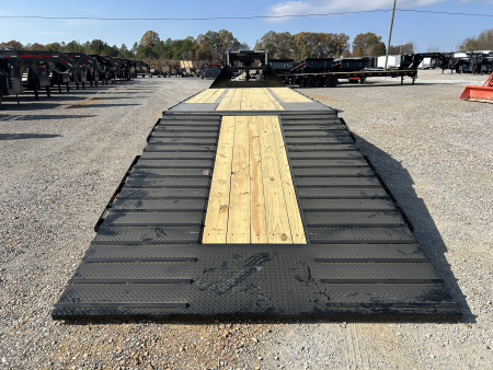 New 2026 Load Trail Hydraulic Dovetail Gooseneck Trailer | 102" x 32' 25.9K GVWR