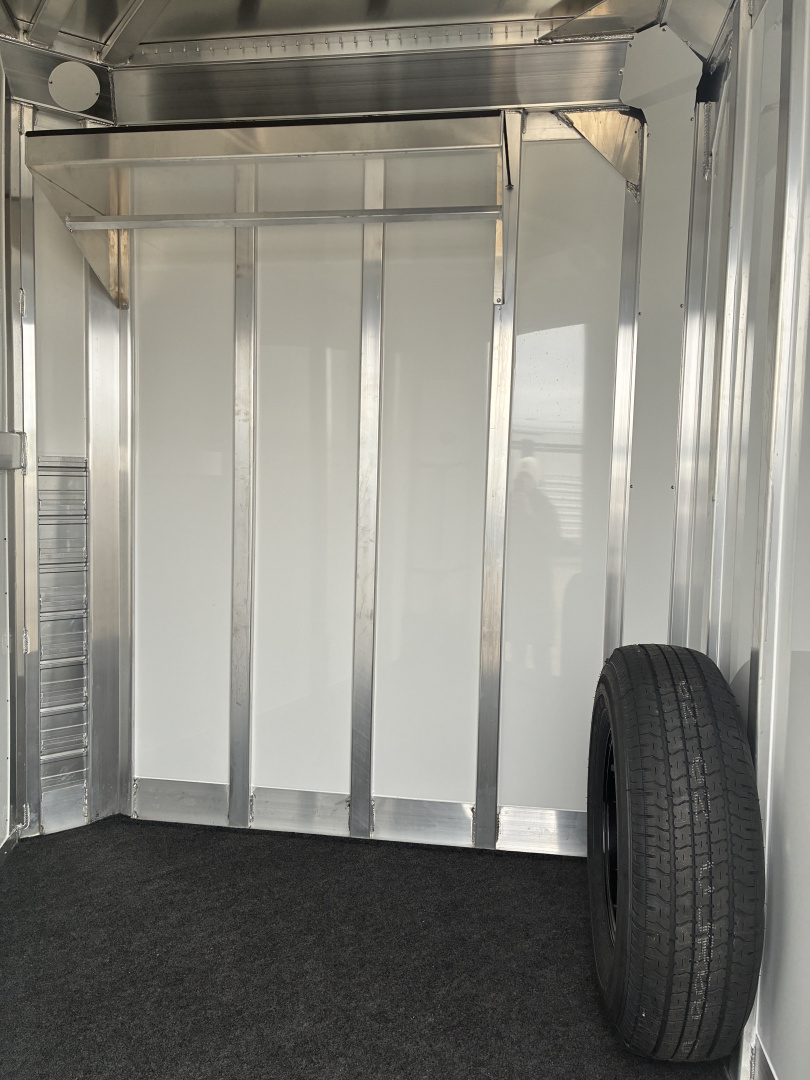 New 2027 4-Star 3H BP with Mangers Horse Trailer