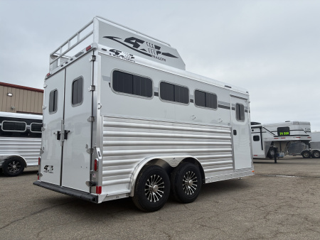 New 2027 4-Star 3H BP with Mangers Horse Trailer