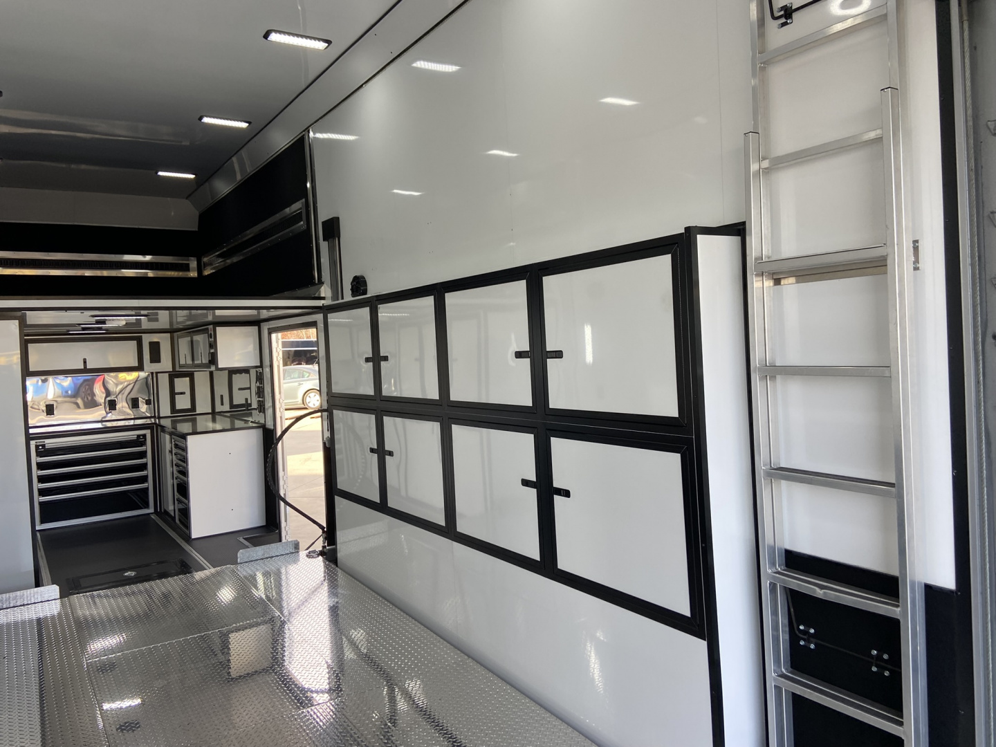 Used 2025 United 3 Car Stacker 34'