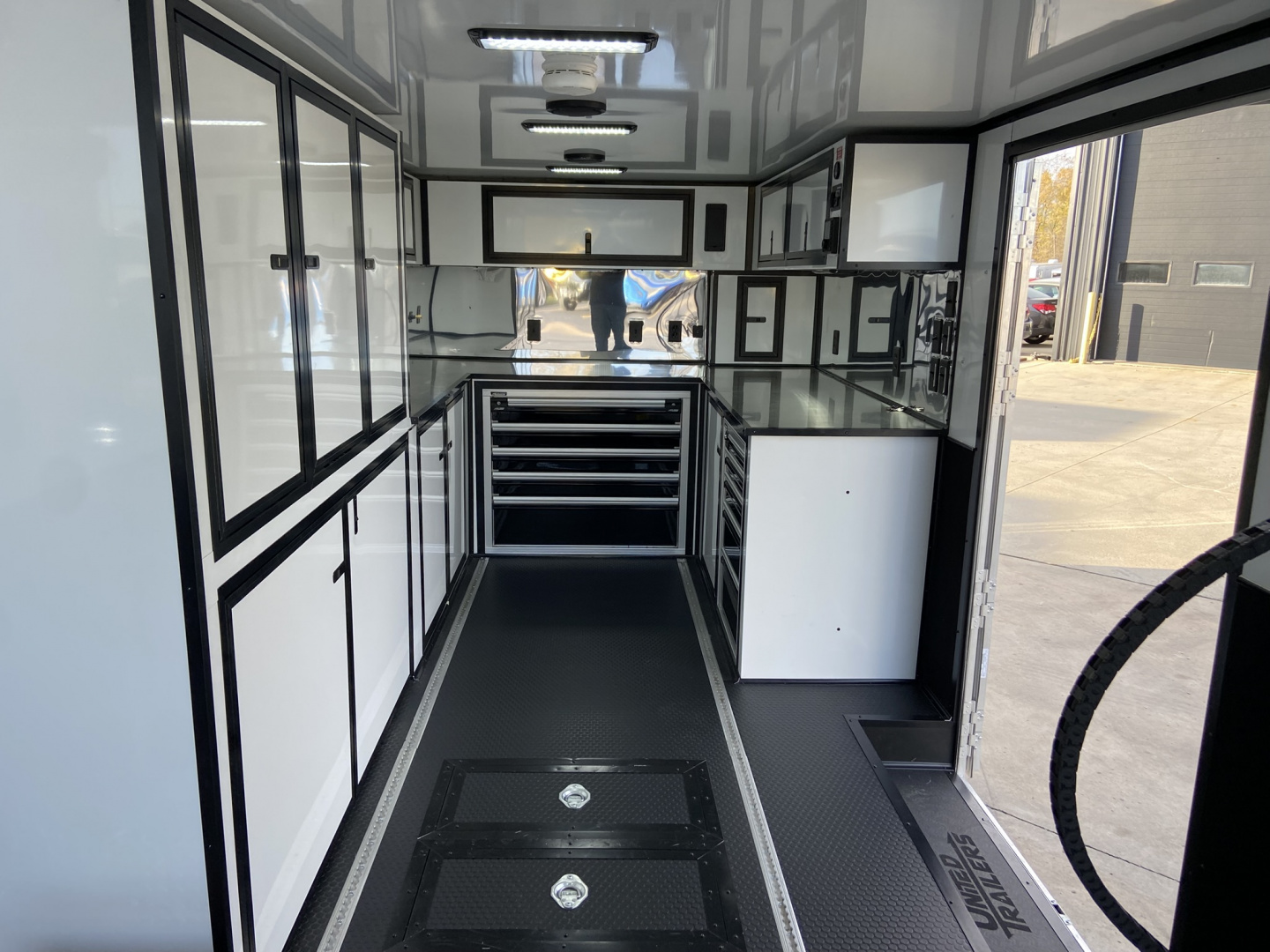 Used 2025 United 3 Car Stacker 34'