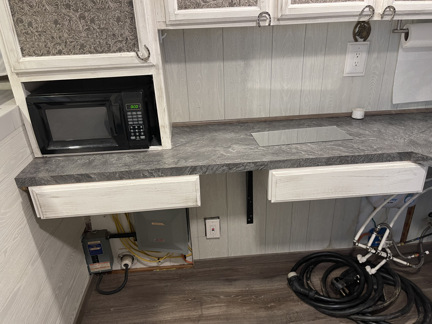 Used 2007 Sundowner SUNLITE 727 Horse Trailer