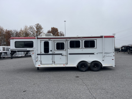 Used 2007 Sundowner SUNLITE 727 Horse Trailer
