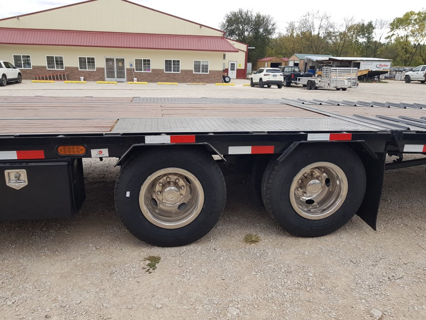 Used 2014 Load Max Gooseneck 102x30 Hydraulic Beaver tail 20K Deckover Trailer