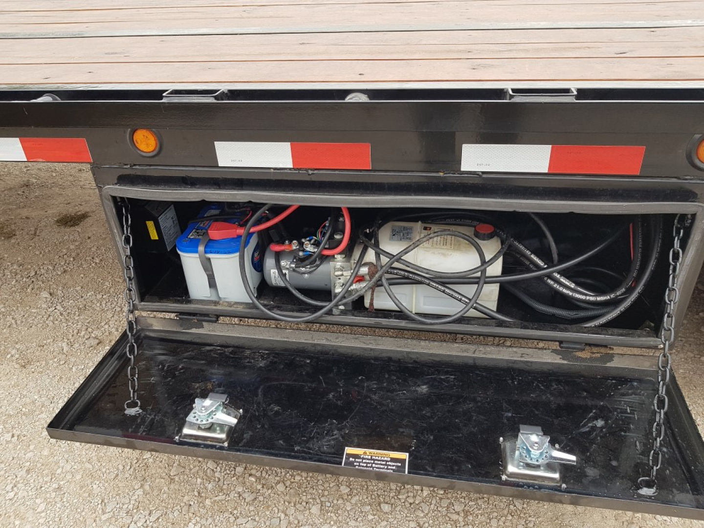 Used 2014 Load Max Gooseneck 102x30 Hydraulic Beaver tail 20K Deckover Trailer