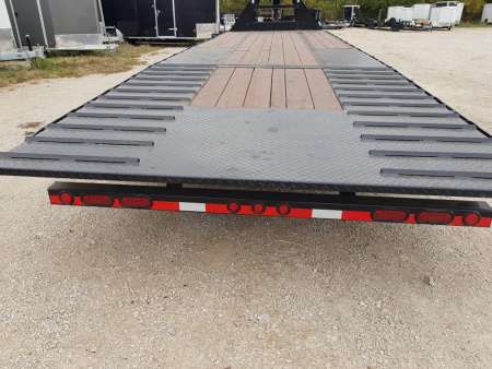 Used 2014 Load Max Gooseneck 102x30 Hydraulic Beaver tail 20K Deckover Trailer