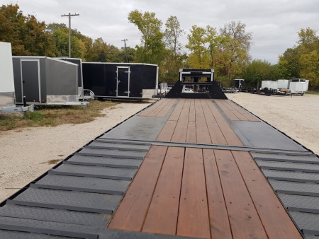 Used 2014 Load Max Gooseneck 102x30 Hydraulic Beaver tail 20K Deckover Trailer