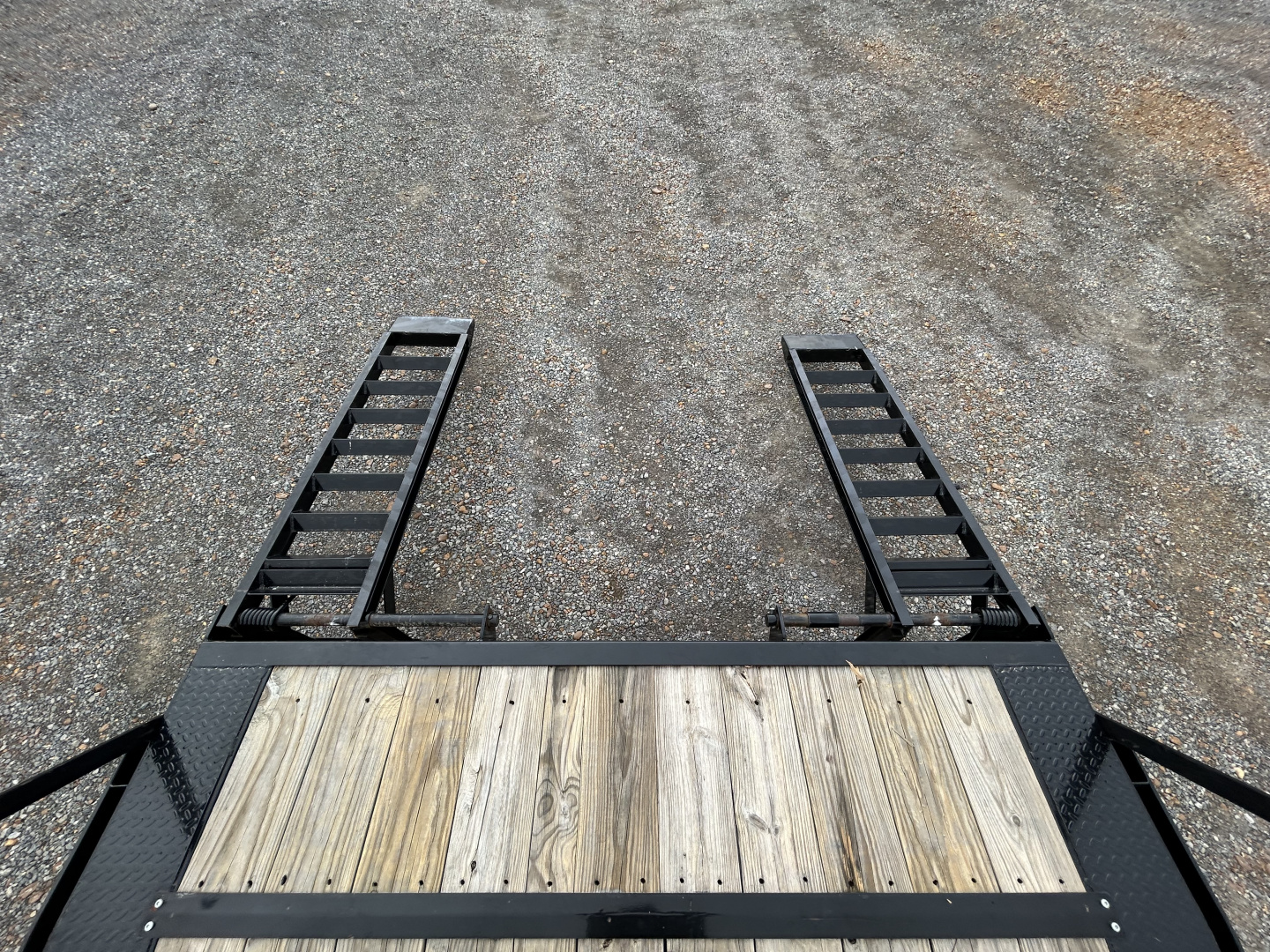 Used 2022 Load Trail 102"X24' Gooseneck Car Hauler