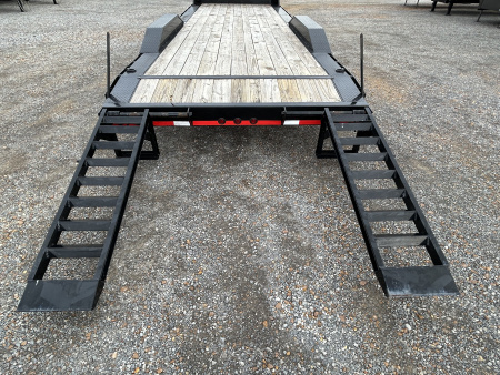 Used 2022 Load Trail 102"X24' Gooseneck Car Hauler