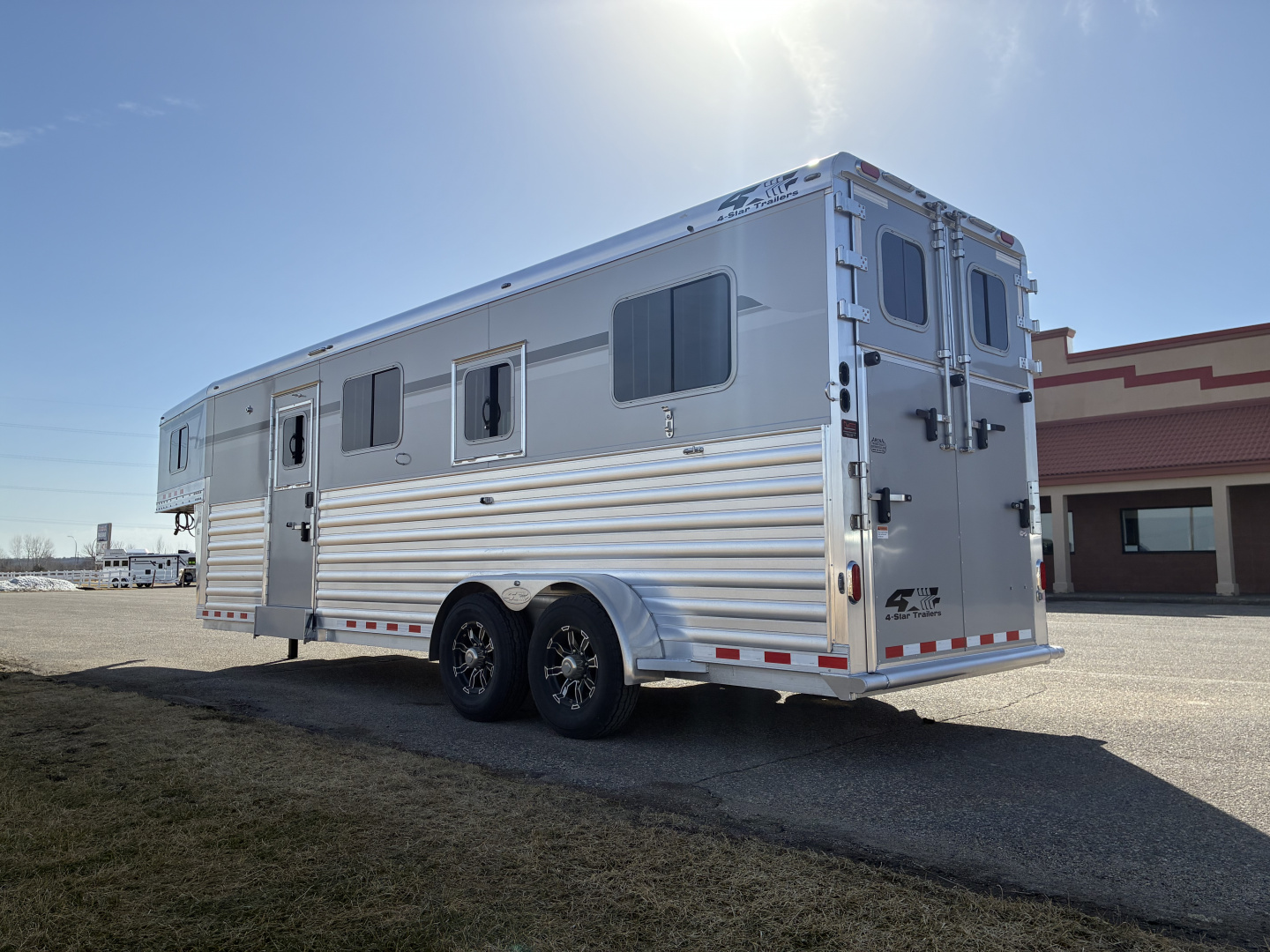 New 2027 4-Star 2 + 1 Horse Trailer