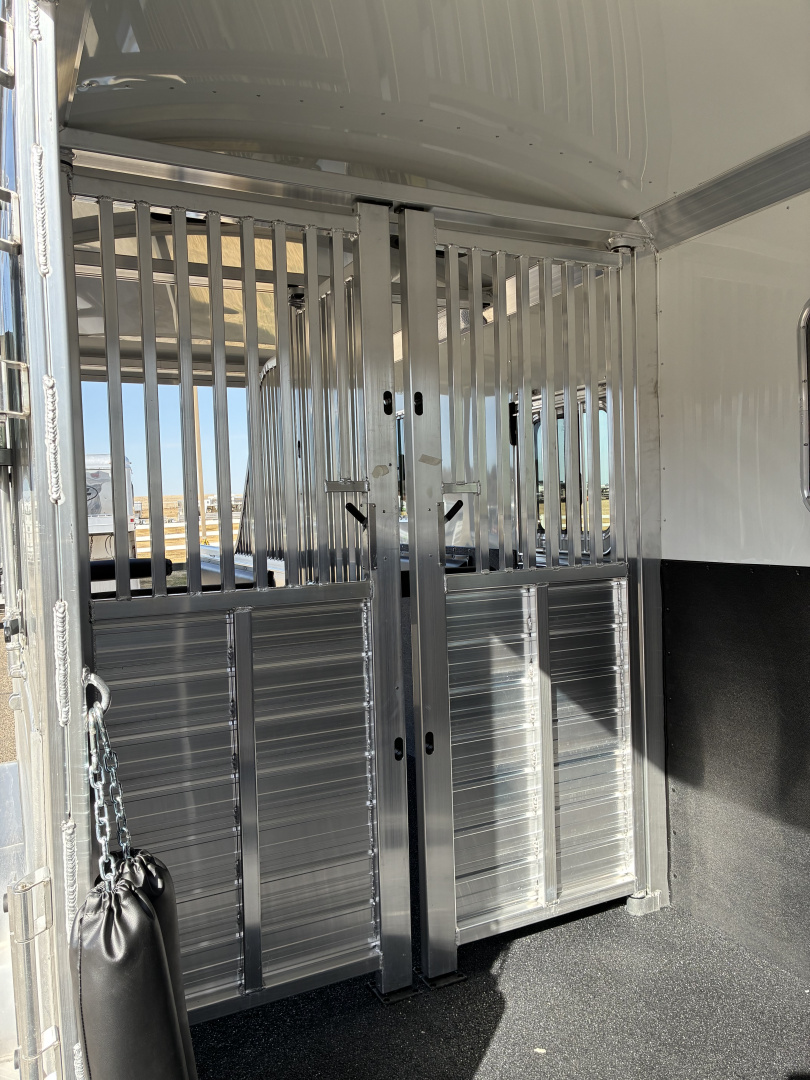 New 2027 4-Star 2 + 1 Horse Trailer