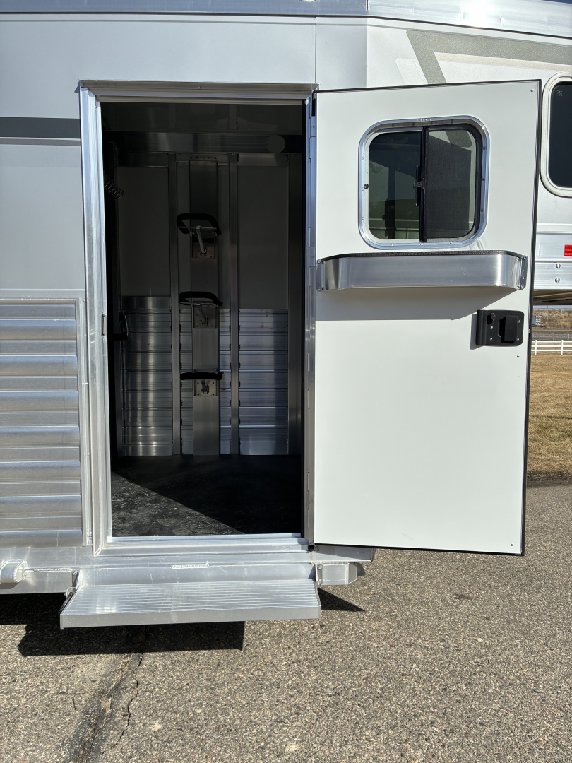 New 2027 4-Star 2 + 1 Horse Trailer