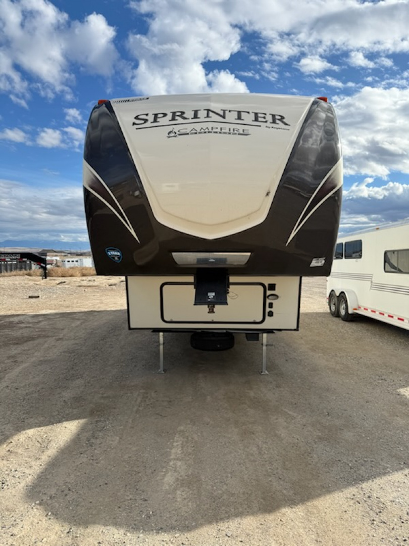 Used 2019 Keystone RV SPRINTER - CAMPFIRE Fifth Wheel