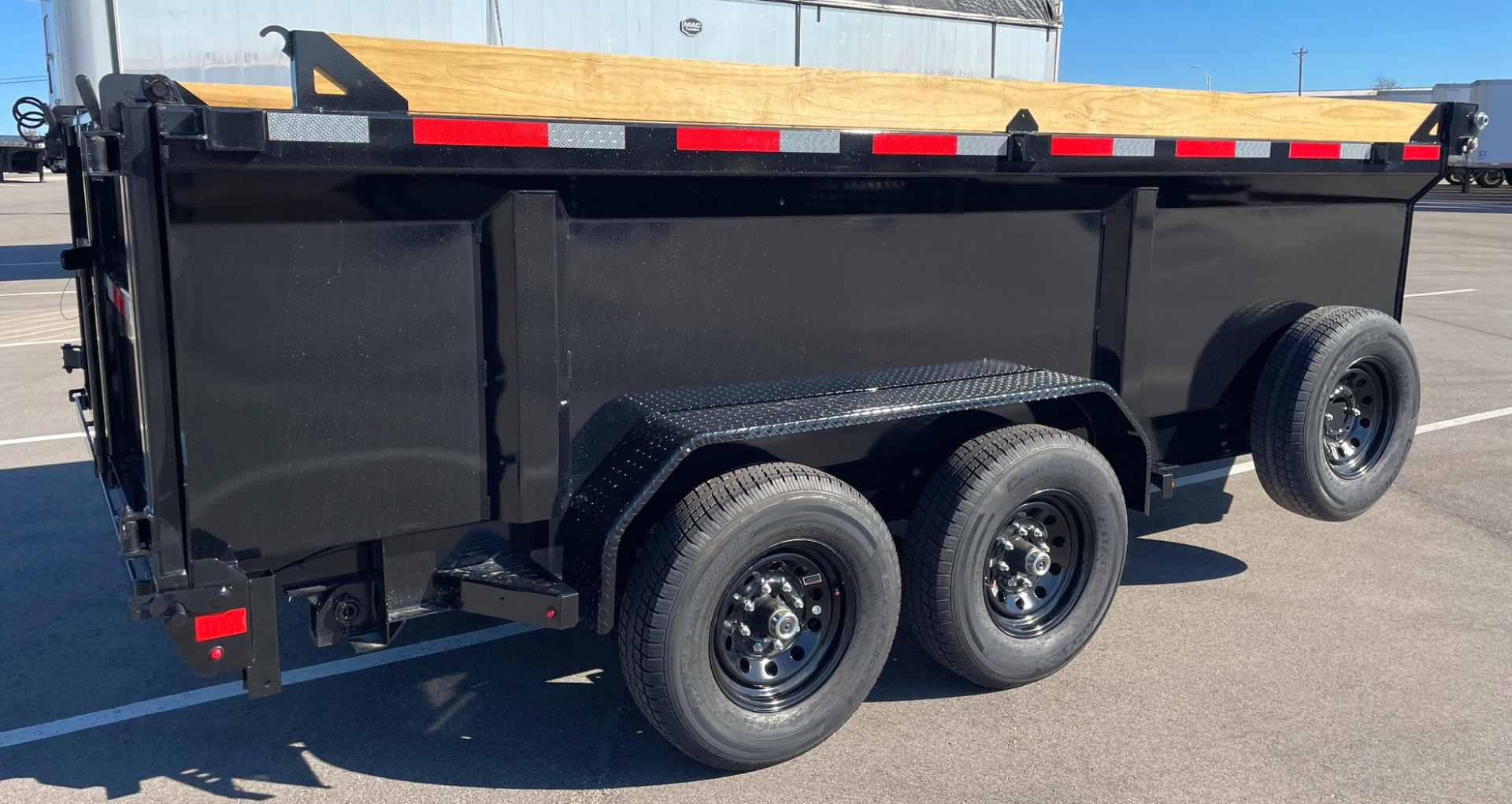 New Diamond C Baseline 14' HDU-207 Dump Trailer -14K GVWR, 36" Sides, Spare Tire, 14ply Tires