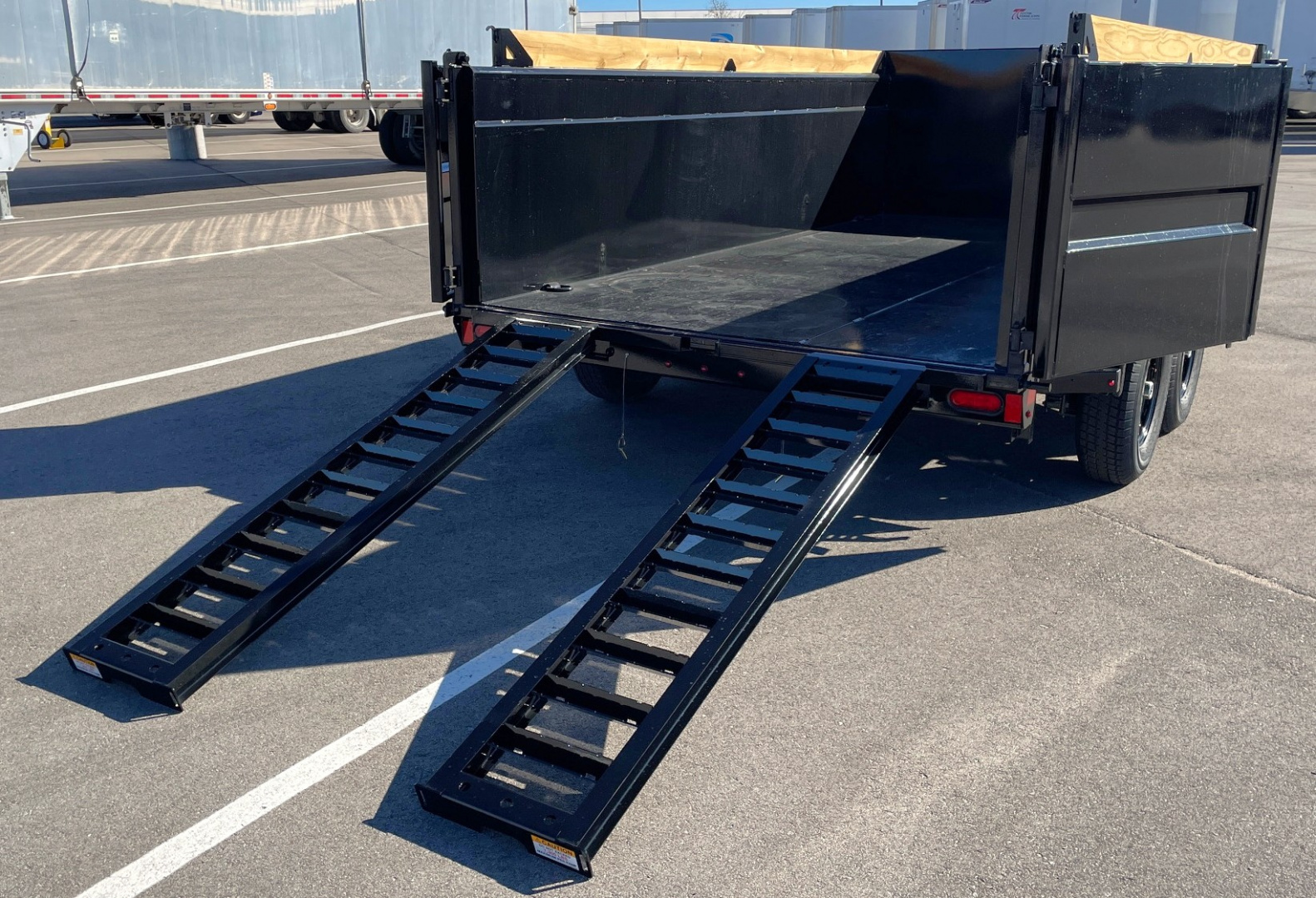 New Diamond C Baseline 14' HDU-207 Dump Trailer -14K GVWR, 36" Sides, Spare Tire, 14ply Tires