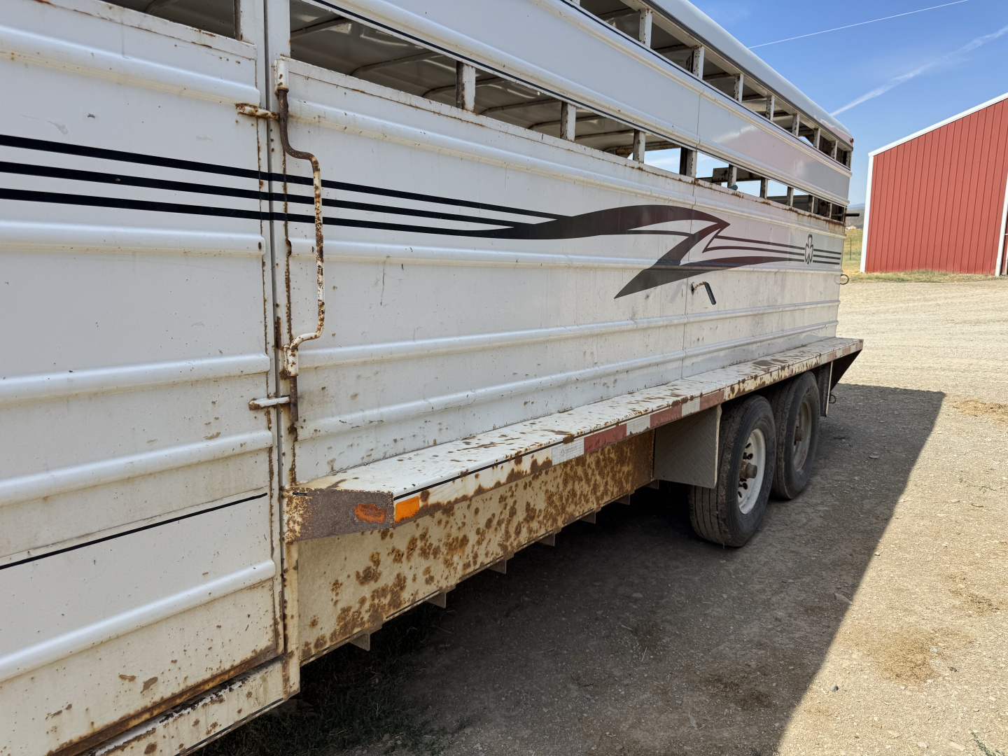 Used 2015 Donahue 20' Stock Trailer