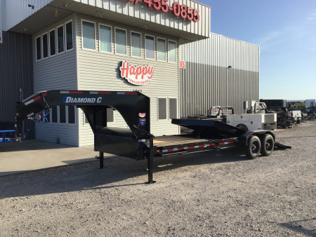 New 2026 Diamond C 82"x24' GN Hydraulically Dampened Tilt - HDT-GN210 Pacesetter Edition